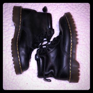 Dr Martens 101 Classic 6 eye boot original Sz 7